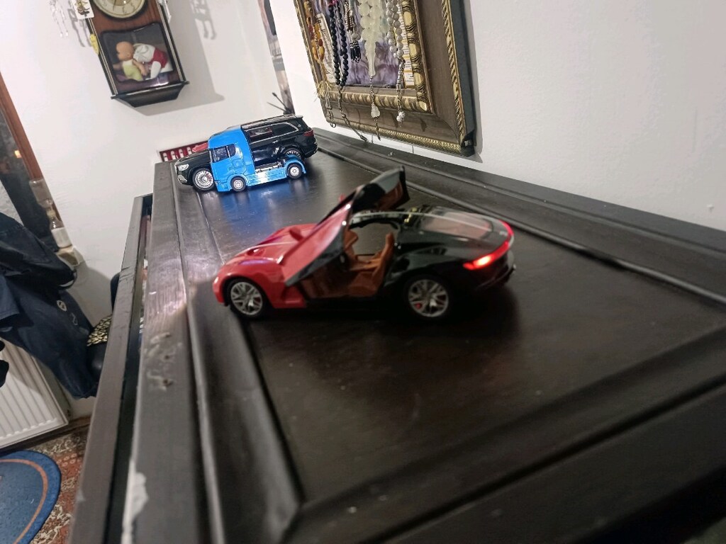 1.24 metal model Bugatti - 3
