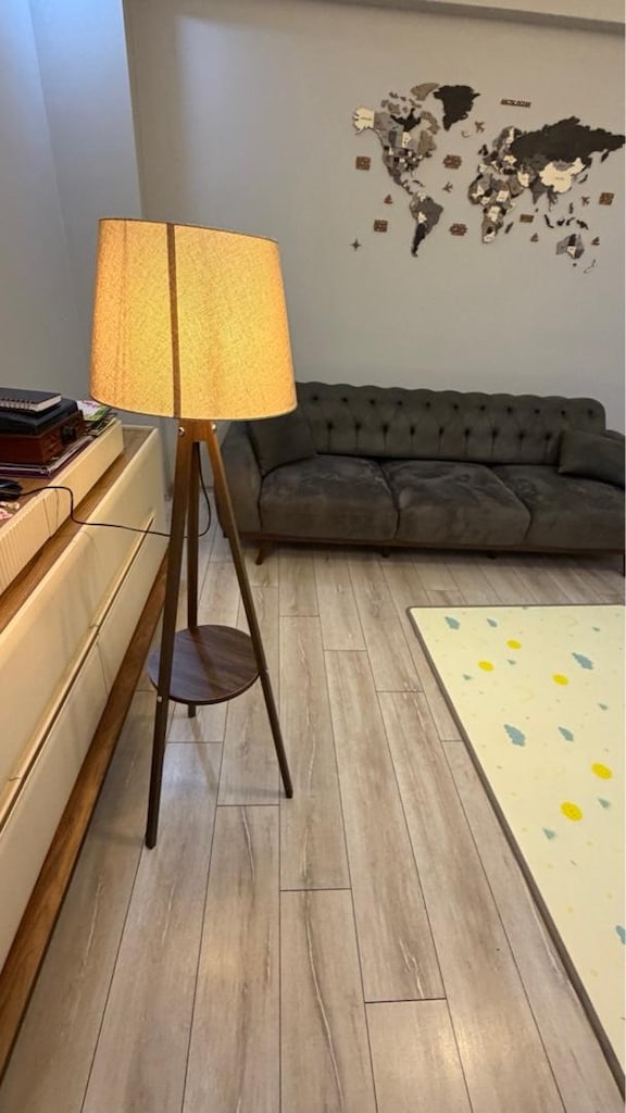 Evidea Sehpalı Ahşap Tripod Lambader + Ampul – Çok Temiz - 3