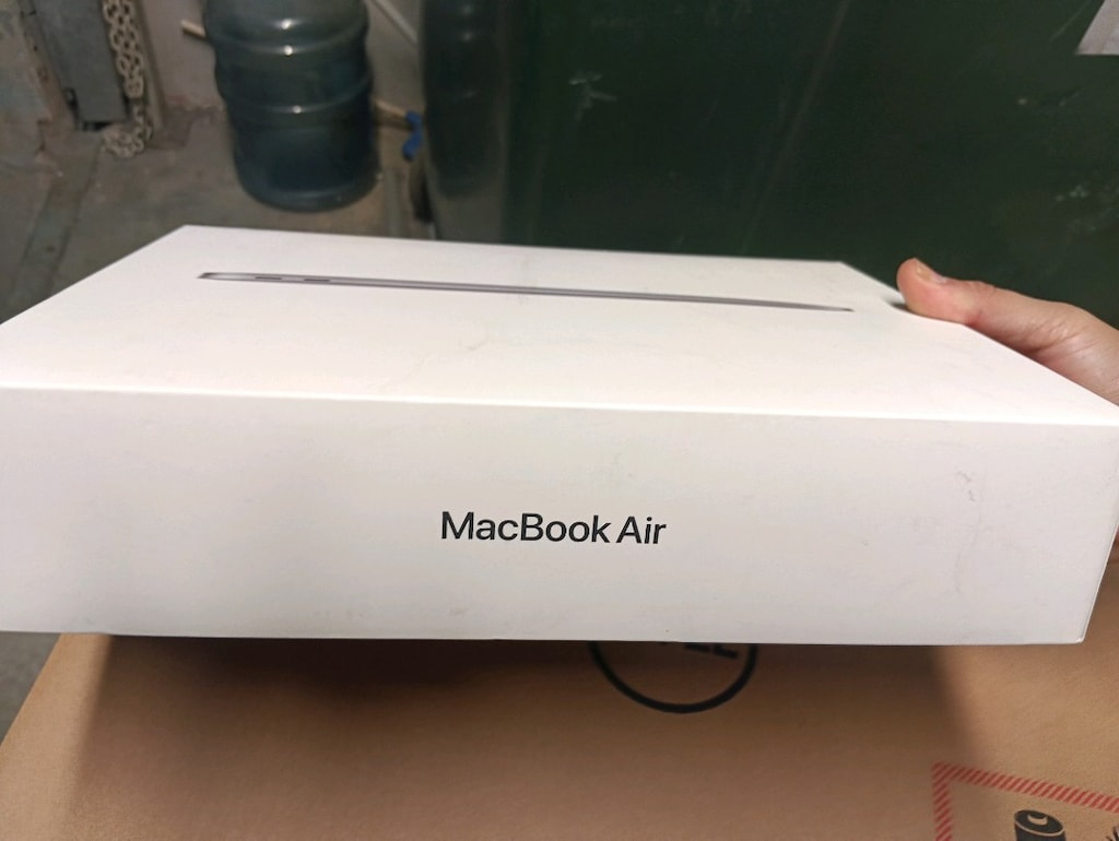 MACBOOK AİR ORJİNAL KUTUSU - 3