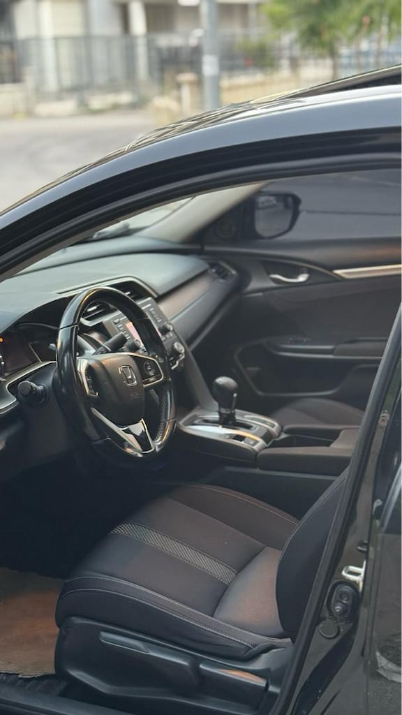 Honda Civic - 10