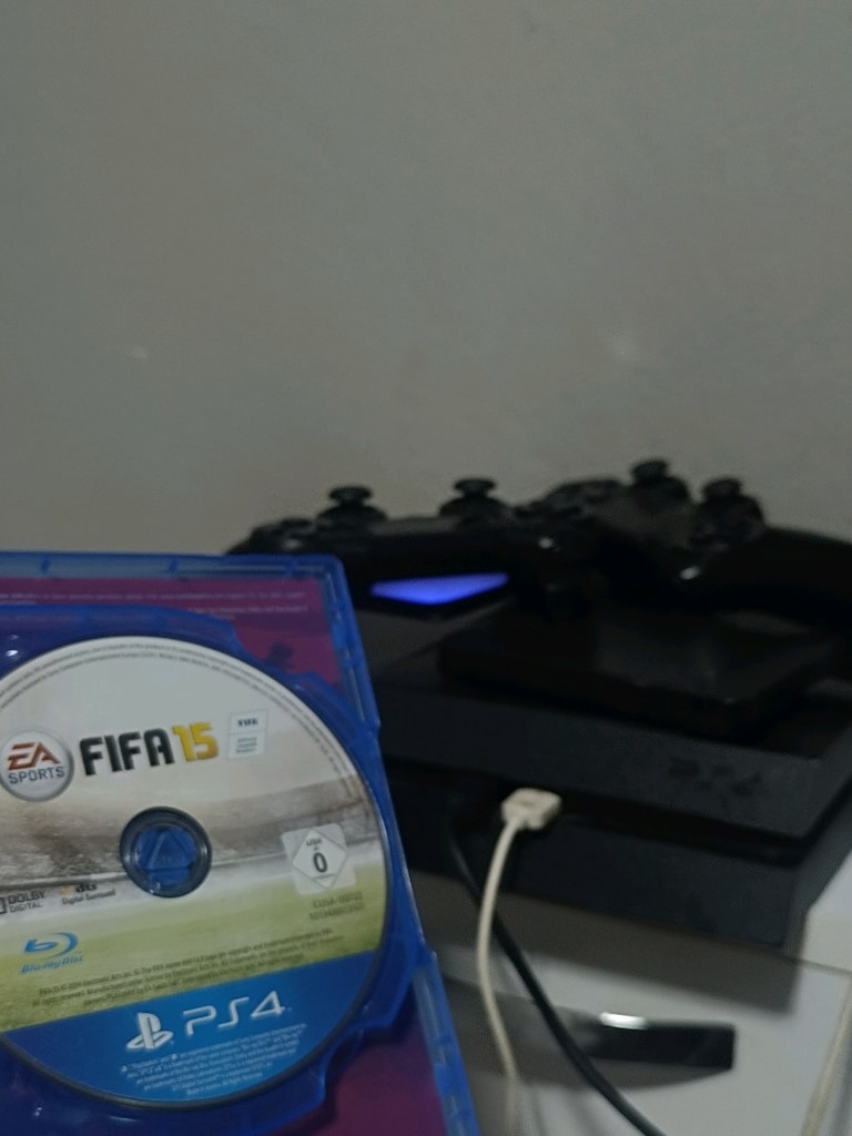 1 TB PS4 - 30 Adet Oyunlu PSN Hesabı ve 500 GB Ekstra HDD - 4