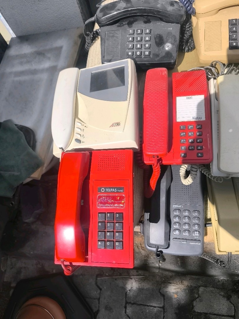 TELEFONLAR TELSİZ VE SABİT - 3