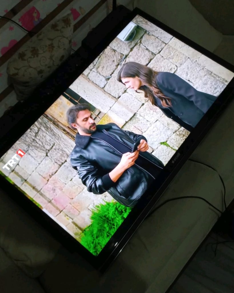 ARÇELİK 117 EKRAN UYDULU TV - 2