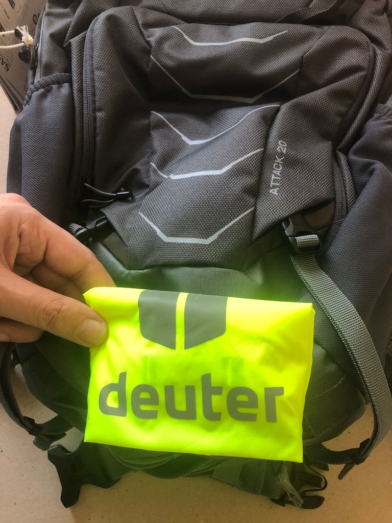 Deuter Attack 20 Koruyuculu Sırt Çantası - 9