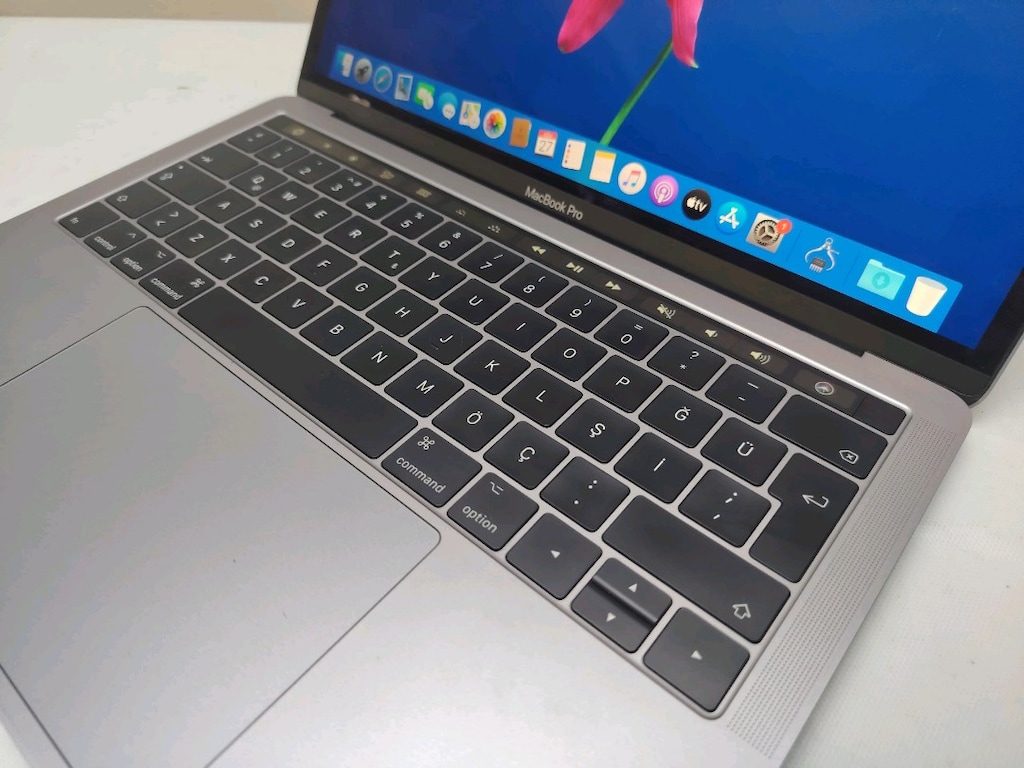 MacBook PRO 2017 TOUCBARLI 8GB RAM 256GB SSD TERTEMİZ - 7
