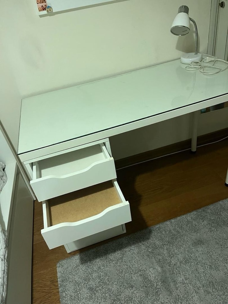 IKEA çalışma masası - 2