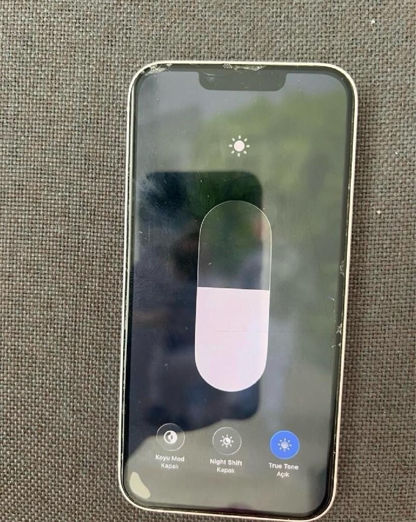 iPhone 13 - 2