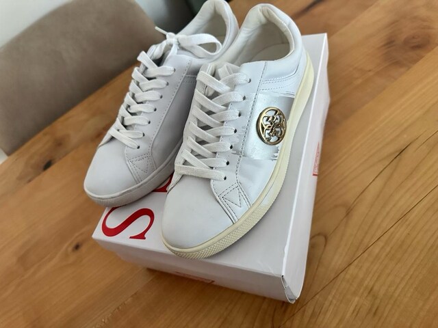 Guess 38 no ayakkabı