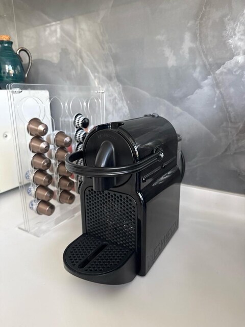 Nespresso Inissia D40 Siyah Kapsüllü Kahve Makinesi - Temiz & Sorunsuz