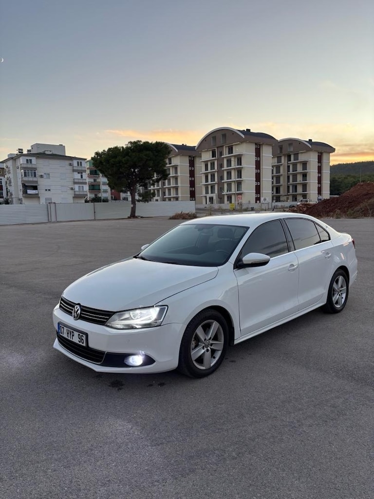2012 jetta - 4