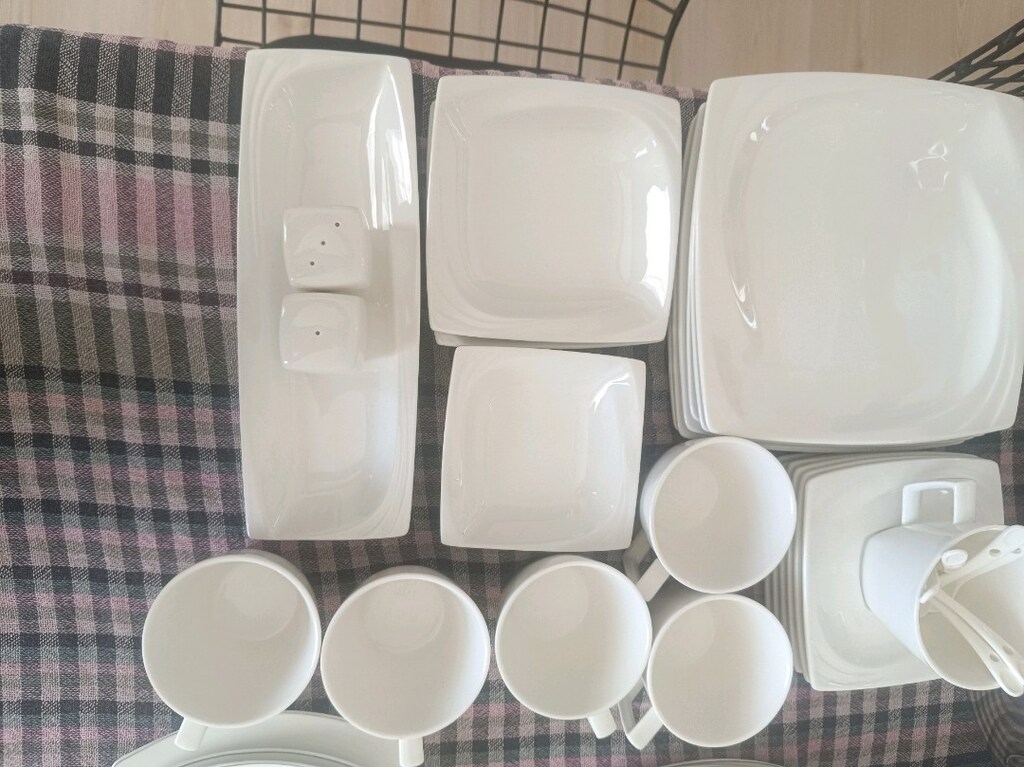 ACİL. Karaca 12 Kişilik yemek ve 6 kişilik kahvaltı takim - 5
