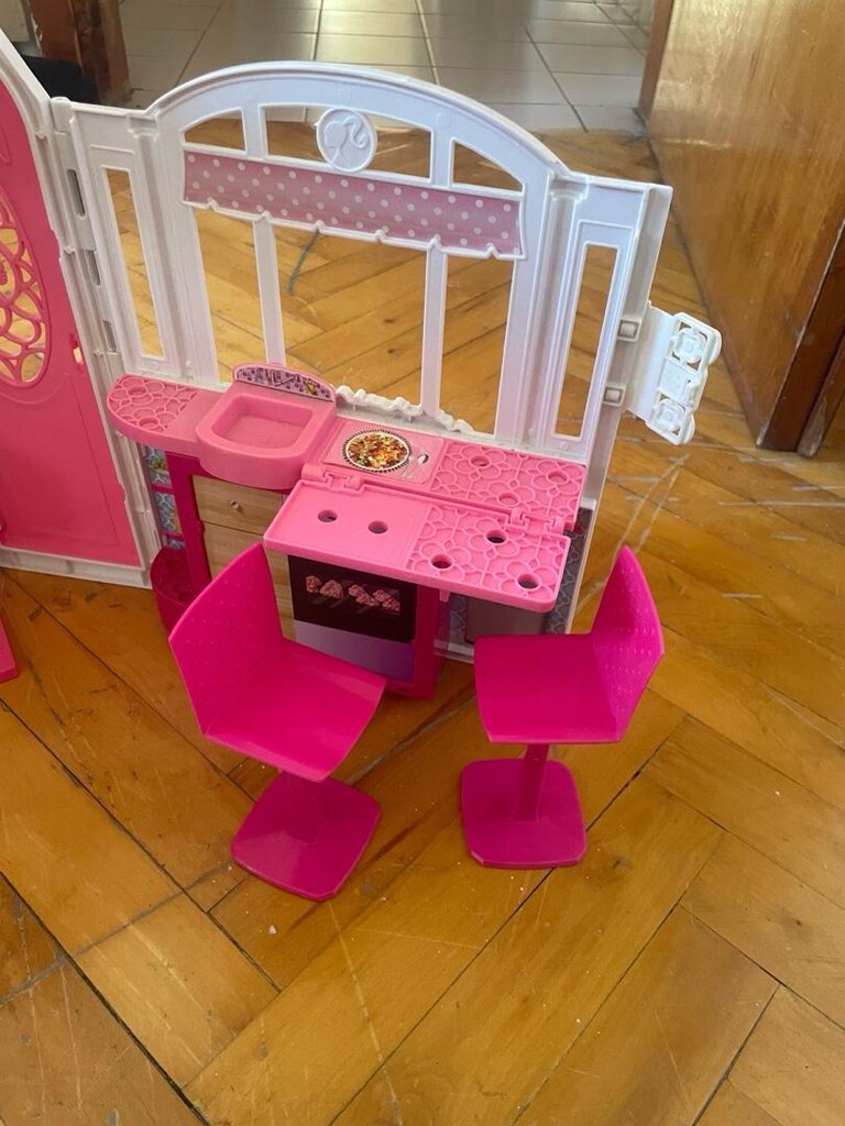 Barbie Evi Portatif Tüm eşyaları tam Oyuncak - 7