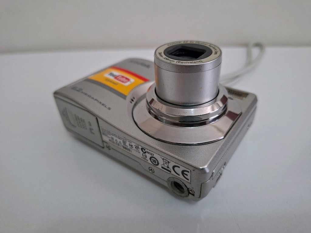 Kodak EasyShare C140 Dijital Fotoğraf Makinesi 8.2 Megapiksel 3X Zoom - 3
