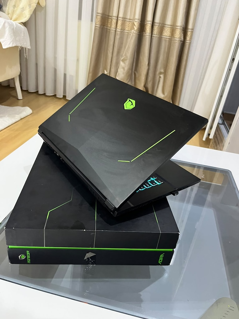 MONSTER GAMING LAPTOP - 3