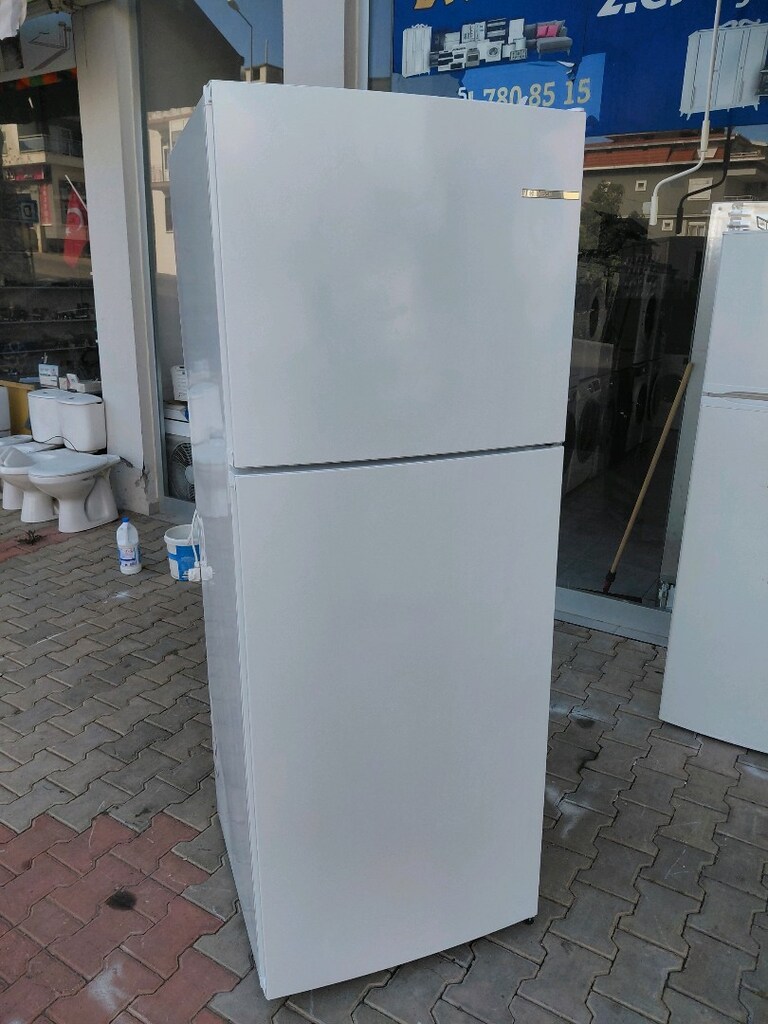 Bosch no frost buzdolabı az kullanılmış sıfır ayarında tertemiz - 2