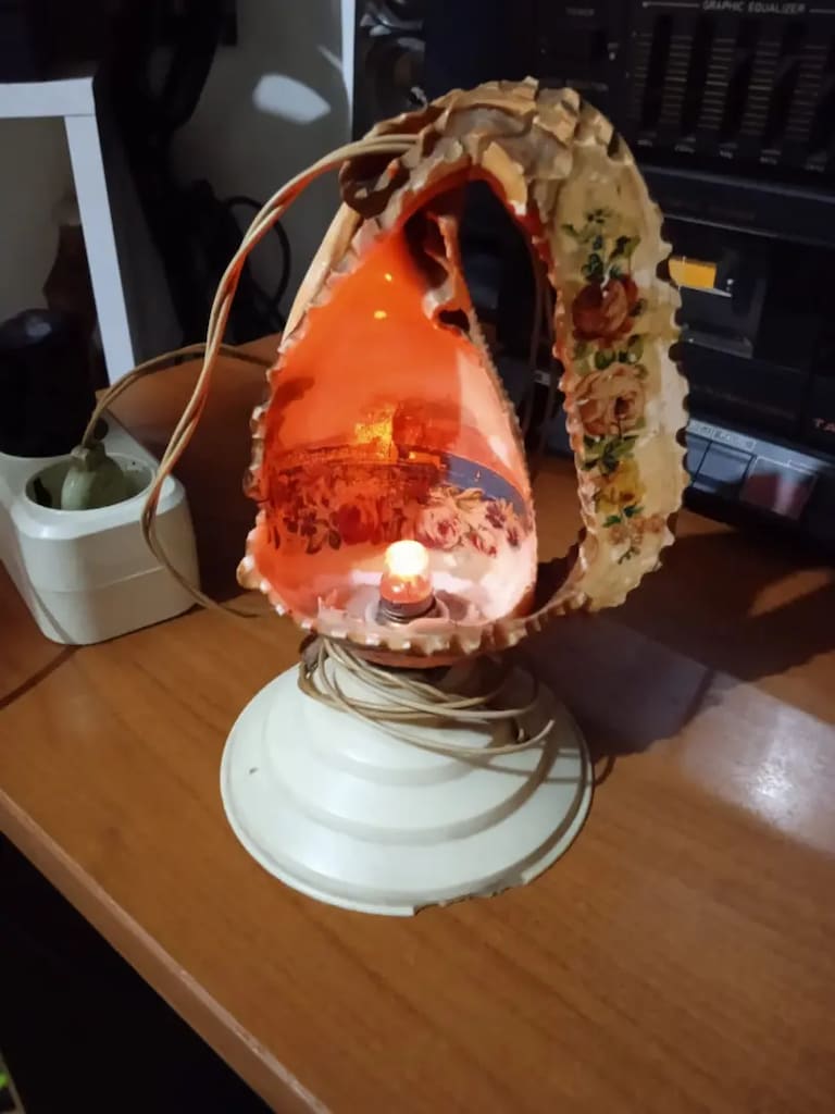 El Yapımı Masa Lambası