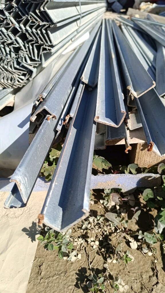 Galvaniz köşebent Demir 3metre - 2