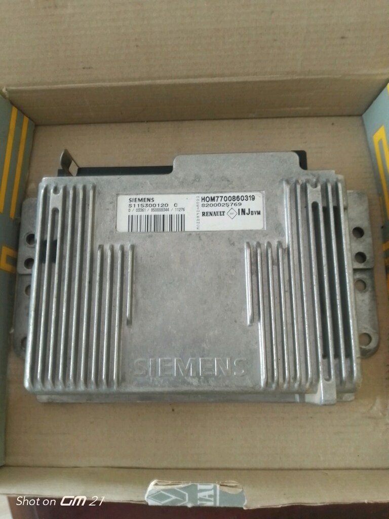 Renault Megane 1 motor beyni - 11