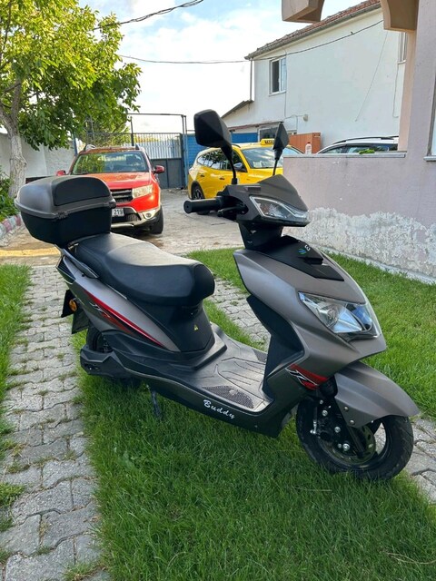 Sıfır Ayarında 500km de E-Mon Budy