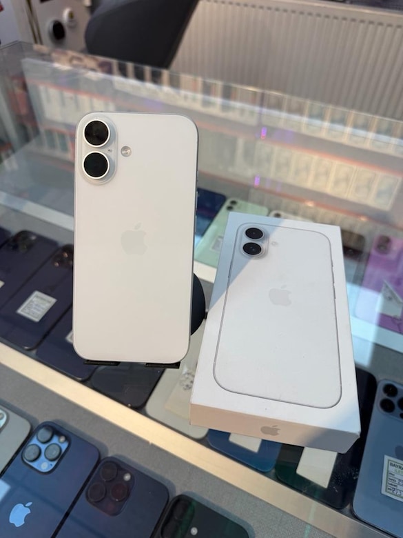 İPHONE 16 - 128GB NOKTA HATASIZ KOZMETİK 10/10 PİL-100 22 AY GARAN - 2