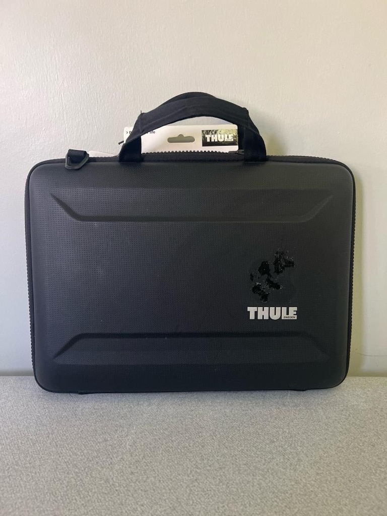 Thule 15.6” MacBook Laptop Çantası Sert Kasa Temiz - 5