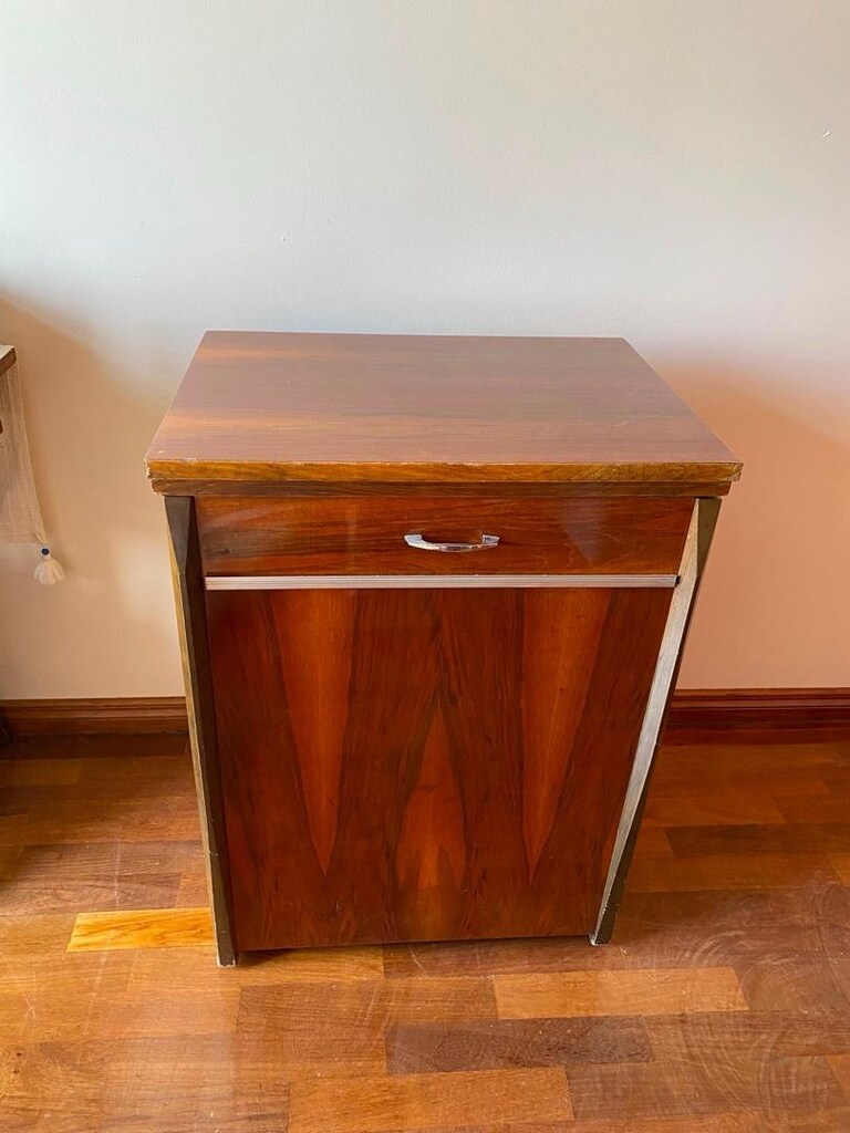 Singer Yoknaz Dolapli Vintage Dikis Makinesi