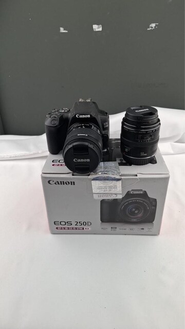 Canon Fotoğraf Makinesi