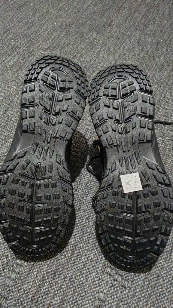 skechers bot