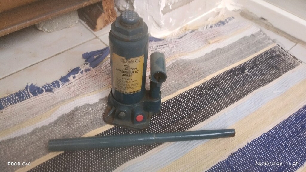Çalışır 3 ton lük kriko pasları WD40 ile çıkartılır.indirim var - 5