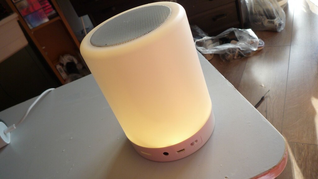Bluetooth Hoparlör, Işıklı, SD Kart ve Flaş Bellek Girişli - 2