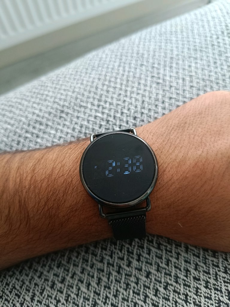 Spectrum Dokunmatik Kol Saati