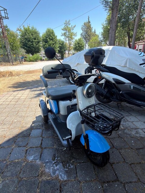KUBA Skyjet 3 Elektrikli Scooter