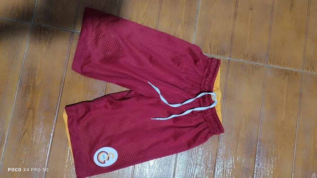 #Galatasaray likralı çocuk şort..Piyasası pahalıdır..