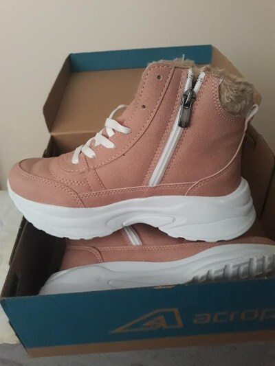 Pudra Pembe Peluşlu Bağcıklı Sneaker 34 numara