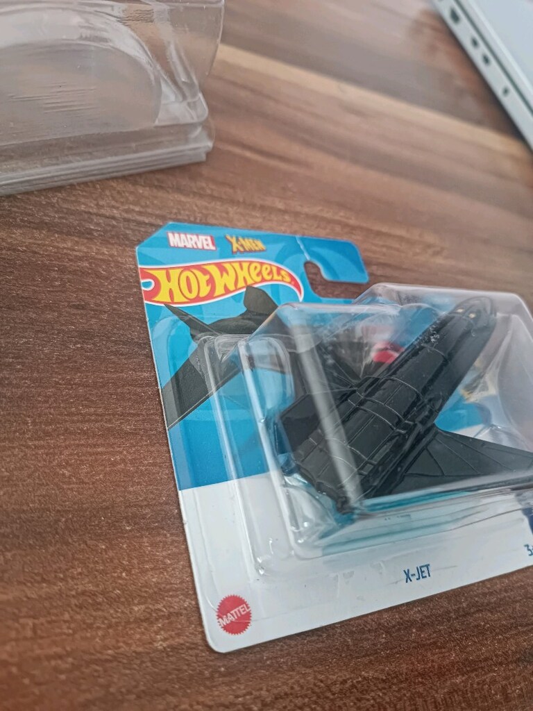 Marvel X-men Hotwheels X-Jet - 4
