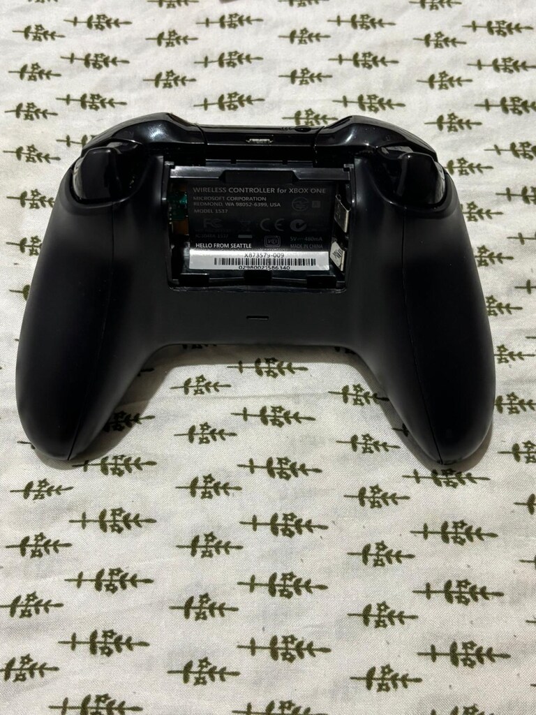 XBOX 8.NESİL KABLOSUZ OYUN KOLU KUSURSUZ - 2