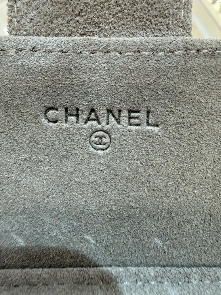 Chanel Süet Kapitoneli Zincirli Çanta - 7