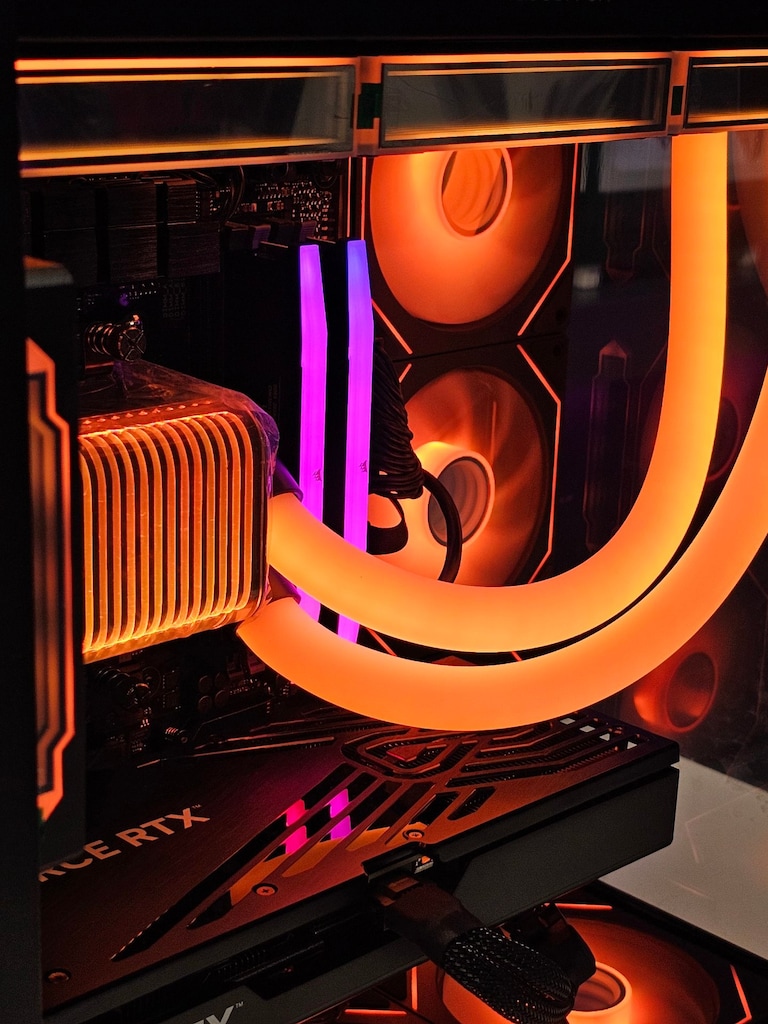 i7 14700K - RTX 4070 Super 12GB - 32GB RAM DDR5 - 1TB M.2 SSD - letgo ...