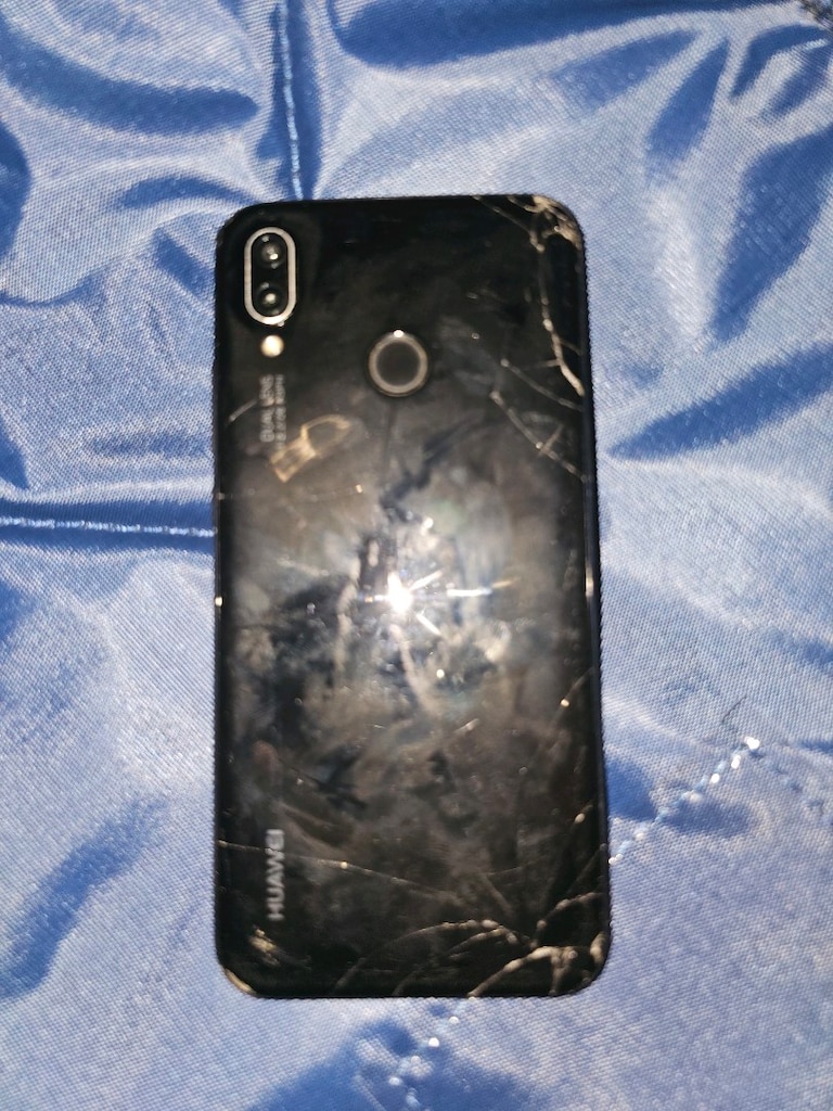 Huawei p Smart 2019 64 GB ekran kırık Türkiye cihazı - 10