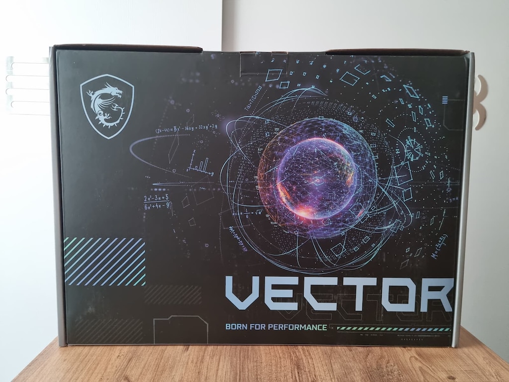 MSI VECTOR 18 HX AI RTX 5080 CORE ULTRA 9 40 GB RAM 2TB SSD - 9