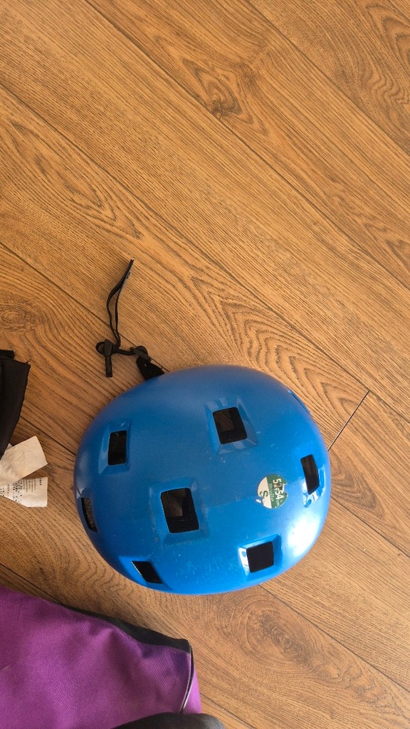 paten seti decathlon, kask, dizlik, dirseklik, paten ve çantası - 5