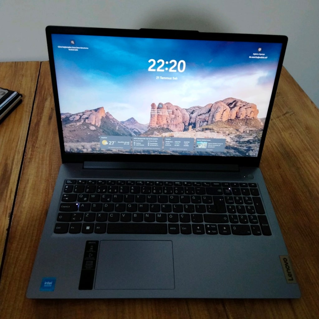 Tertemiz Lenovo bilgisayar - 7