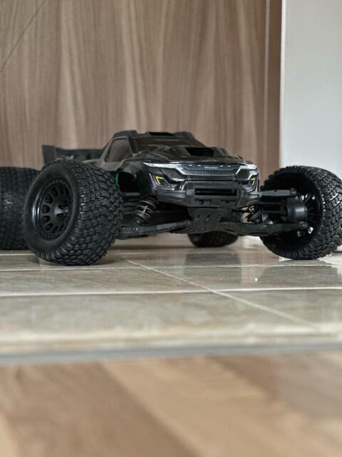 TRAXXAS XRT 8S special edition 1/5