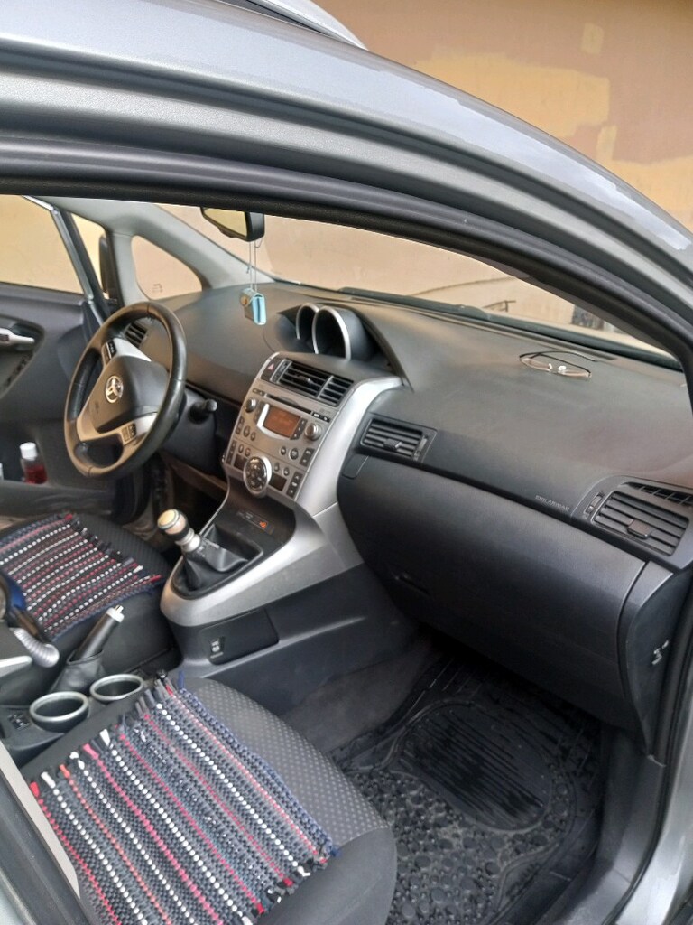Toyota Verso elegant - 2
