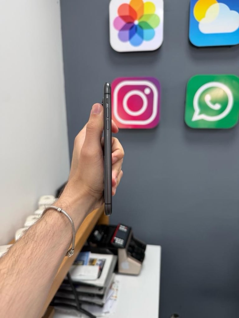 İphone 11 128 Gb Siyah Tertemiz - 3