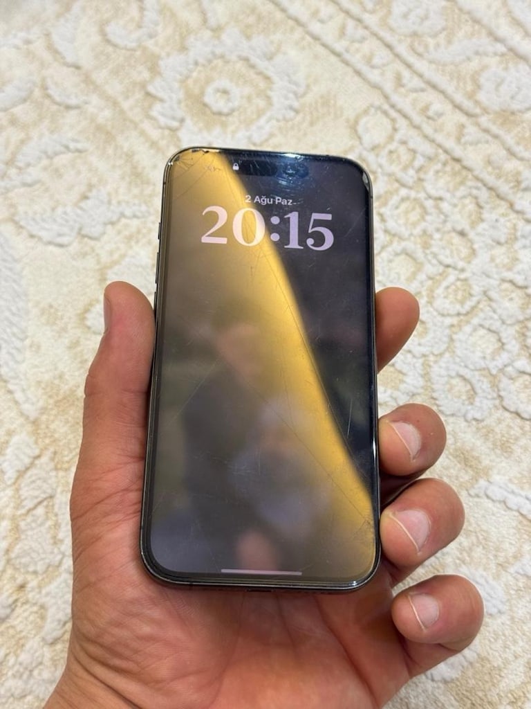 iPhone 15 pro 128 GB - Hatasız-pil %89 - 5