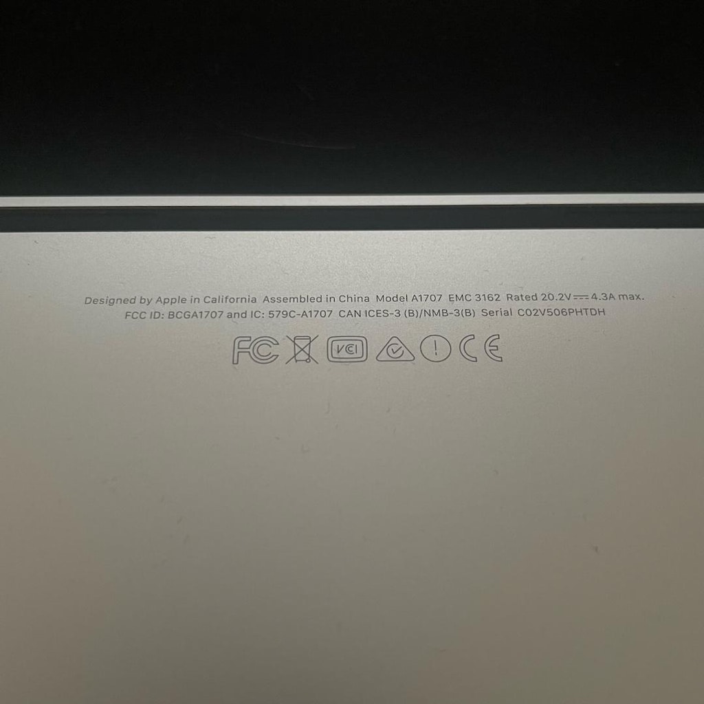 Macbook Pro 15” - 1 TB SSD - 16GB RAM - 3.1 GHZ i7 - 11