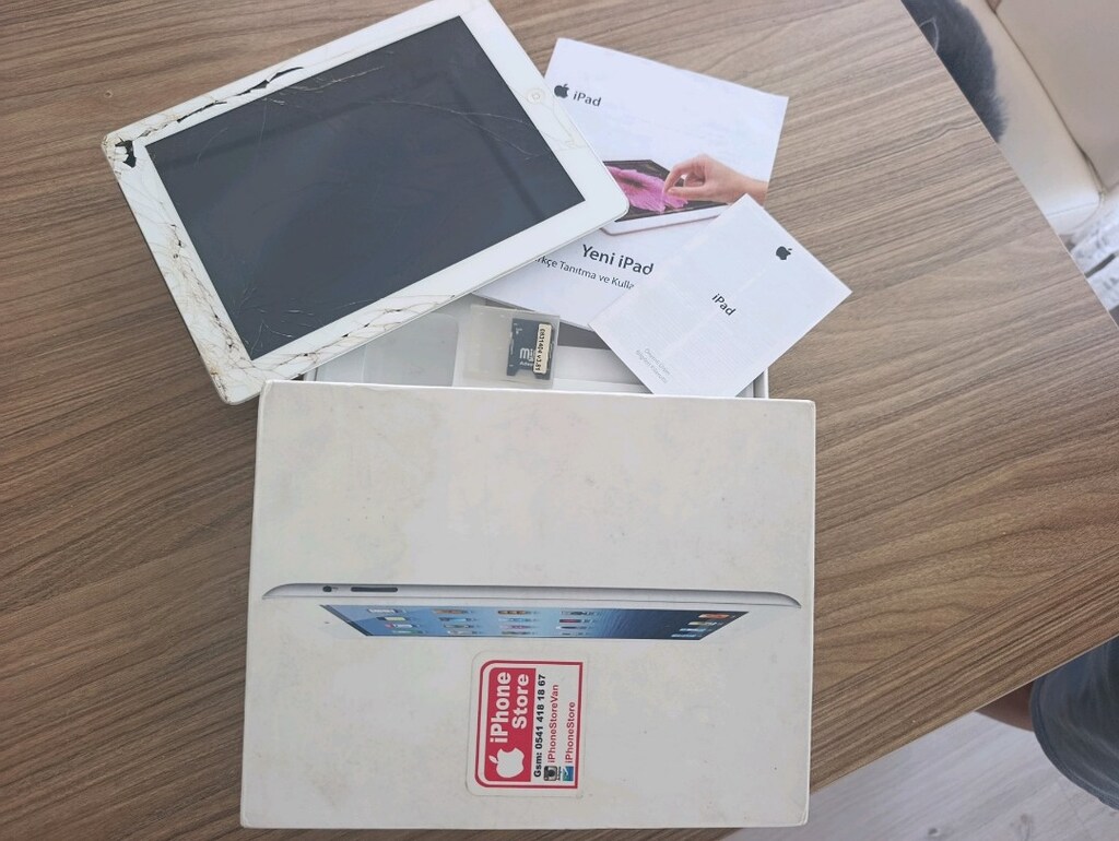 İPAD 3 32 GB A1430 - 4
