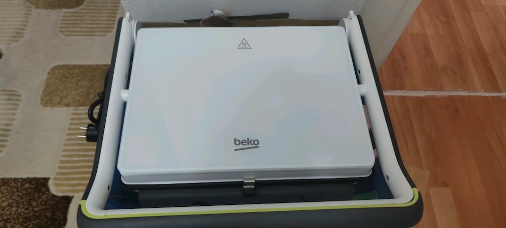 Beko camlı tost makinesi - 2