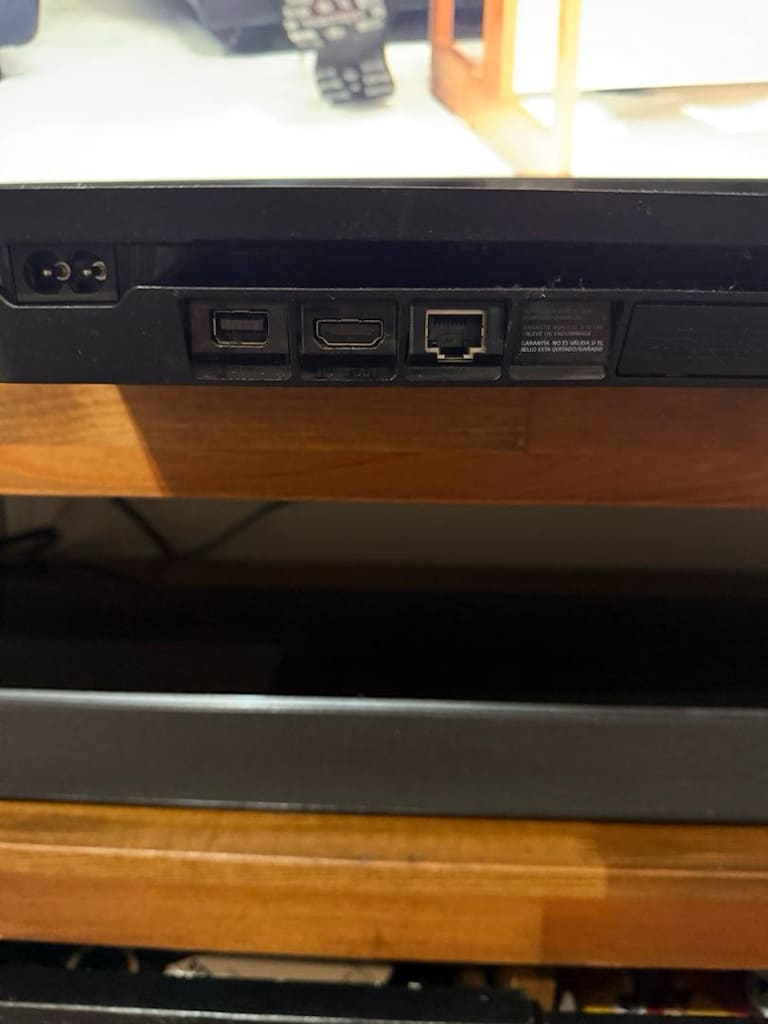 PS4 Slim 500GB Temiz cihaz - 2